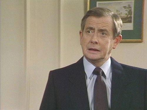 Yes, Prime Minister Season 1 Episode 4 - The Key