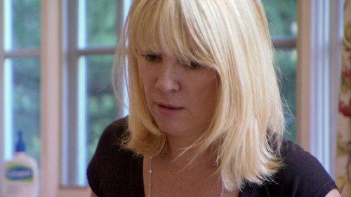 The Real Housewives of New York City Season 4 Episode 1 - Grin and Bare It