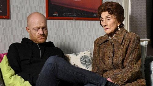 EastEnders Season 34 Episode 11 - 5640