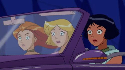 Totally Spies! Season 4 Episode 17 - The Suavest Spy
