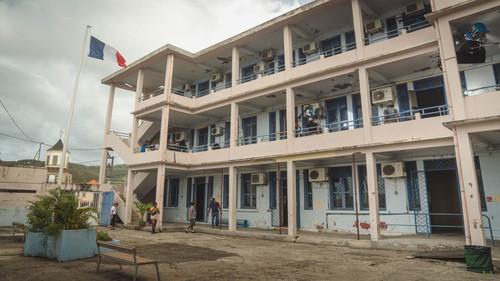 Deadly Tropics Season 4 Episode 2 - Episode 2