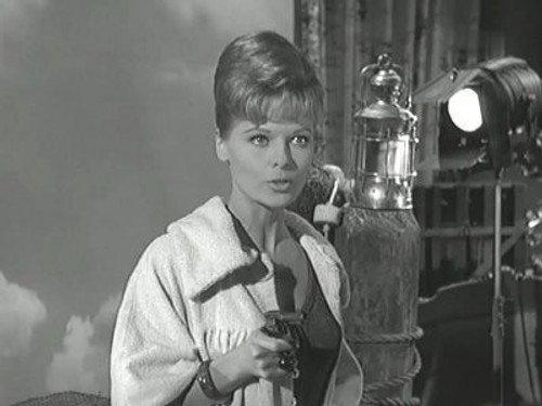 Perry Mason Season 7 Episode 15 - The Case of the Capering Camera