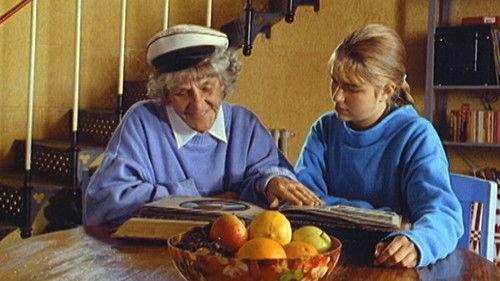 Round the Twist Season 2 Episode 8 - Grandma's Gifts