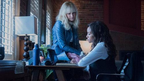 Batwoman Season 2 Episode 4 - Fair Skin, Blue Eyes