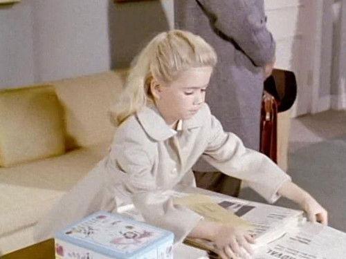 Hazel Season 2 Episode 15 - Top Secret