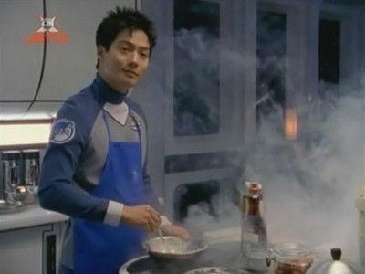 Power Rangers Season 7 Episode 8 - The Blue Crush