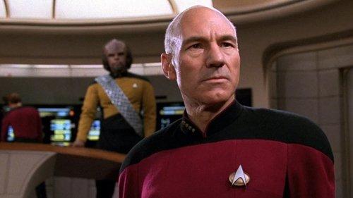 Star Trek: The Next Generation Season 3 Episode 2 - The Ensigns of Command