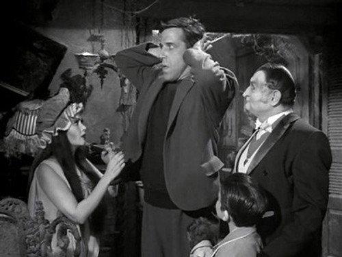 The Munsters Season 2 Episode 17 - Just Another Pretty Face