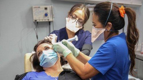 Dr. Pimple Popper Season 7 Episode 10 - My Brainlike Bump