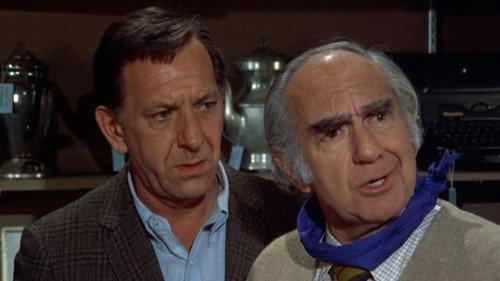 The Odd Couple Season 1 Episode 17 - Engrave Trouble