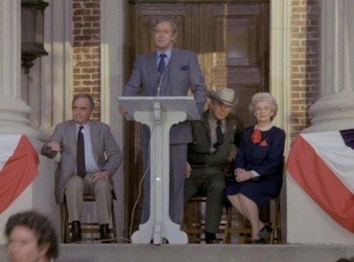 Knight Rider Season 1 Episode 16 - A Nice, Indecent Little Town