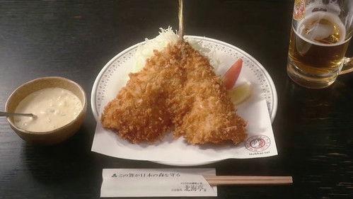 Wakako Zake Season 2 Episode 1 - Classic Beer Food: Deep-fried Mackerel