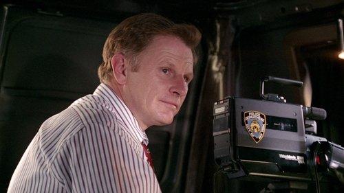 NYPD Blue Season 3 Episode 3 - One Big Happy Family