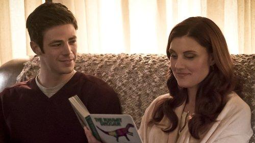 The Flash Season 2 Episode 21 - The Runaway Dinosaur