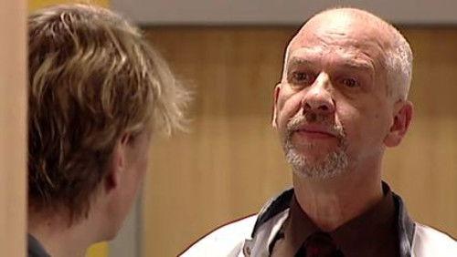 Spoed Season 8 Episode 5 - Lijk in de Koffer