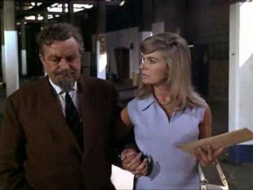 Man in a Suitcase Season 1 Episode 6 - Man from the Dead