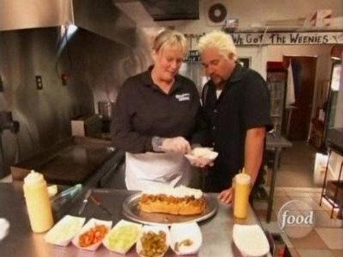 Diners, Drive-Ins and Dives Season 3 Episode 6 - Something Different