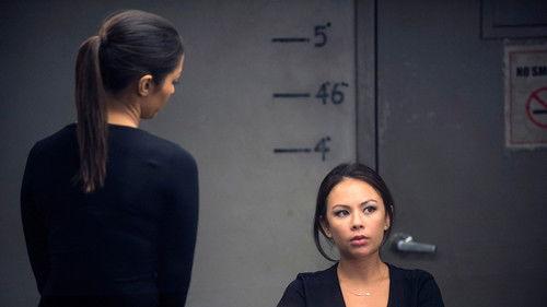 The Mysteries of Laura Season 1 Episode 20 - The Mystery of the Crooked Clubber