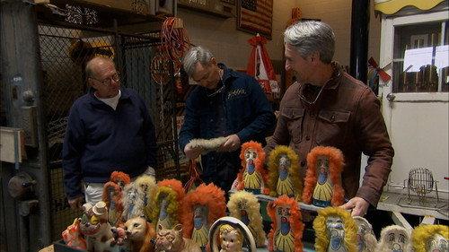 American Pickers Season 20 Episode 1 - Picking Larry Land