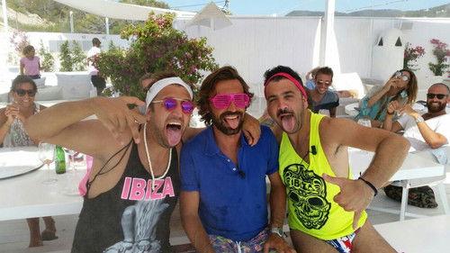 Emigratis Season 1 Episode 1 - Episode 1