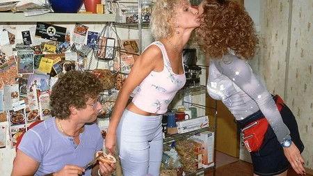 Alles Atze Season 1 Episode 10 - Miss Wet-T-Shirt