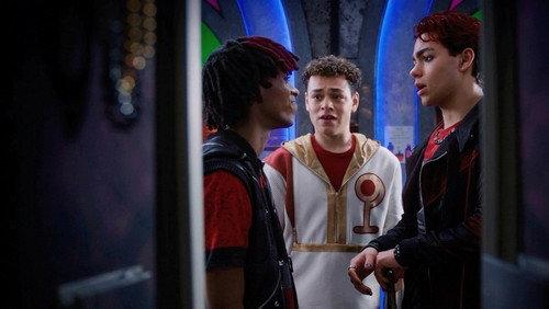 Locker Diaries: ZOMBIES Season 1 Episode 11 - How to Vampire