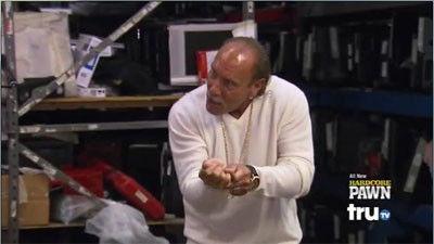 Hardcore Pawn Season 5 Episode 7 - Les Hunts a Thief