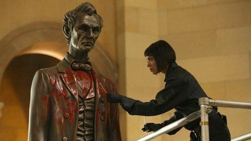 Bones Season 7 Episode 6 - The Crack in the Code