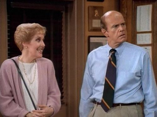 Coach Season 5 Episode 5 - Shirley Burleigh, Girlie Friday