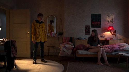 Dark Season 2 Episode 7 - The White Devil