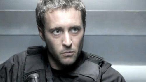 Hawaii Five-0 Season 2 Episode 22 - Ua Hopu (Caught)