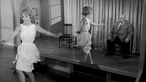 Perry Mason Season 6 Episode 17 - The Case of the Libelous Locket