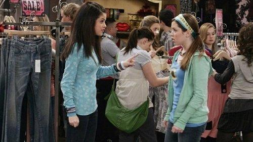 Wizards of Waverly Place Season 1 Episode 1 - Crazy Ten Minute Sale