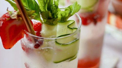 Girl Meets Farm Season 12 Episode 1 - Molly's Favorite Brunch