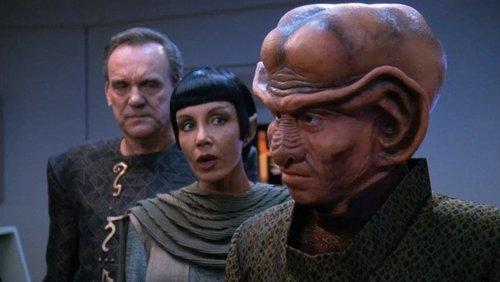 Star Trek: The Next Generation Season 6 Episode 22 - Suspicions