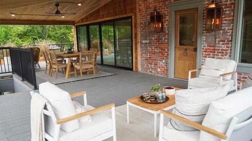 Fixer to Fabulous Season 4 Episode 15 - Historic Bank Turned Apartment