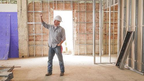 Fixer Upper: The Hotel Season 1 Episode 2 - When Modern Design and Historical Architecture Collide