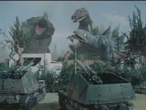 Dinosaur War Izenborg Season 1 Episode 7 - When the three major monster appearance! man put a life