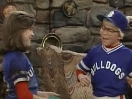 Who's the Boss? Season 1 Episode 18 - Double Date