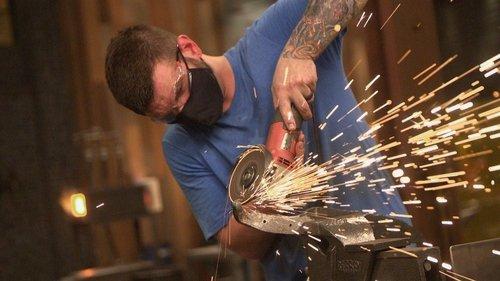 Forged in Fire Season 8 Episode 10 - Headhunters Revenge