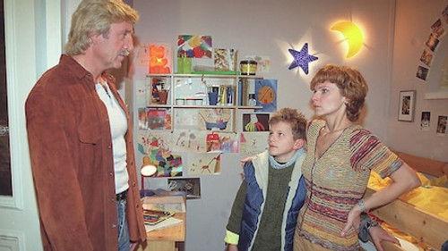 In aller Freundschaft Season 2 Episode 21 - Episode 21