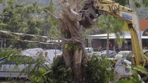 Aussie Salvage Squad Season 1 Episode 3 - You Scratch My Back and I'll Scratch Yours