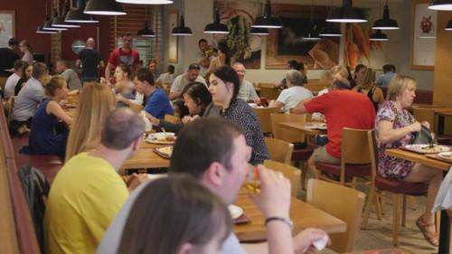 Customer Wars Season 7 Episode 1 - Regretful Robber