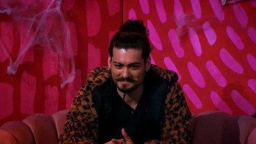 Tinder Apresenta: MTV Beija Sapo Season 1 Episode 7 - Matheus - Halloween Special