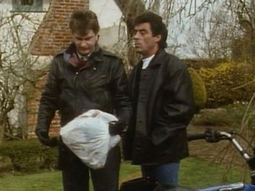 Lovejoy Season 2 Episode 3 - Bin Diving
