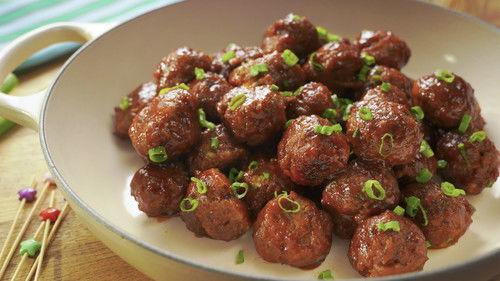 Girl Meets Farm Season 15 Episode 10 - Party Bites for Any Night!