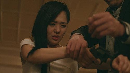 Fugitive Flower Season 1 Episode 6 - Woman Being Followed