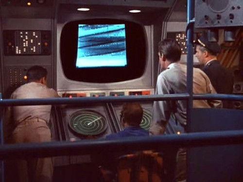 Voyage to the Bottom of the Sea Season 4 Episode 6 - Man of Many Faces