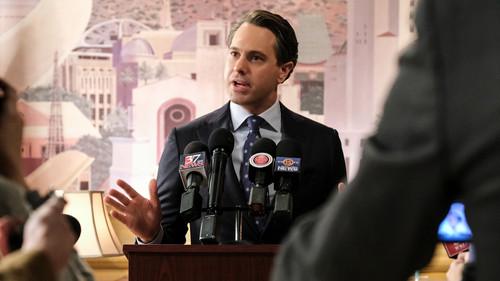 Tommy Season 1 Episode 10 - Packing Heat