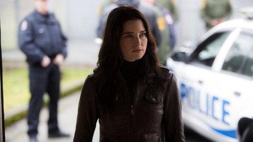Continuum Season 2 Episode 2 - Split Second